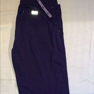 Scrub pants med couture and urbane